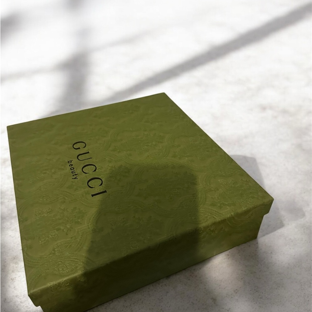 Gucci Beauty Box in Olive Green
